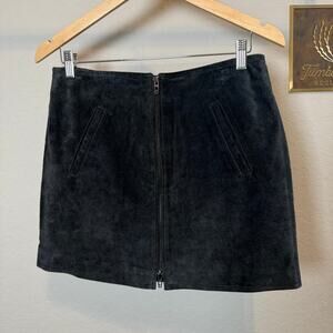 Women's Blank NYC Black Suede Leather Zip Front with Pockets Mini Skirt Size 28